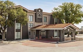 La Quinta Inn By Wyndham San Antonio I-35 N At Toepperwein